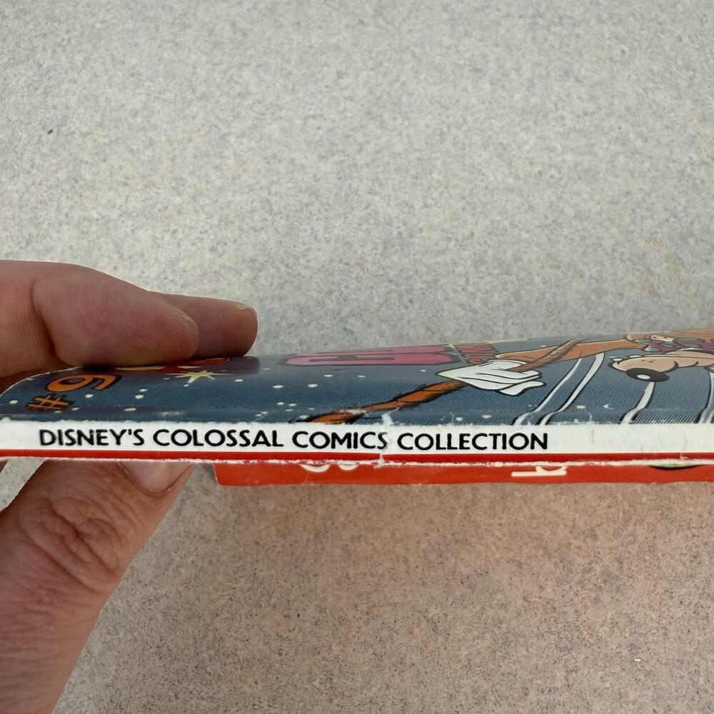 Vintage Disney's Colossal Comics Collection Issue Number 9 - 1991 - Goofy Duck - Picture 6 of 8